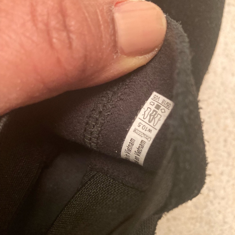 Crocs black suede wedge boots - Picture 4 of 5